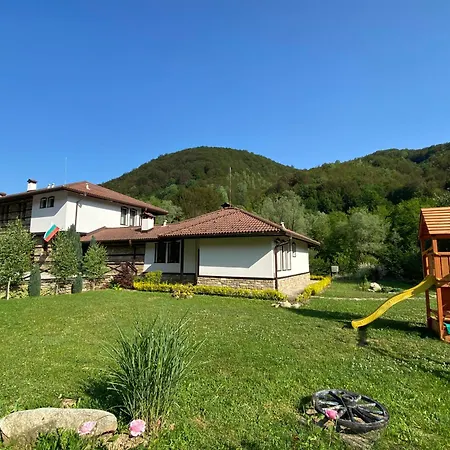 Вилла лъките