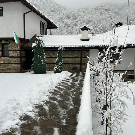 Вилла лъките